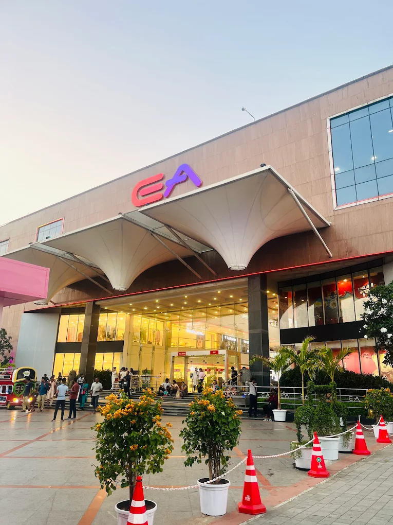 Express Avenue